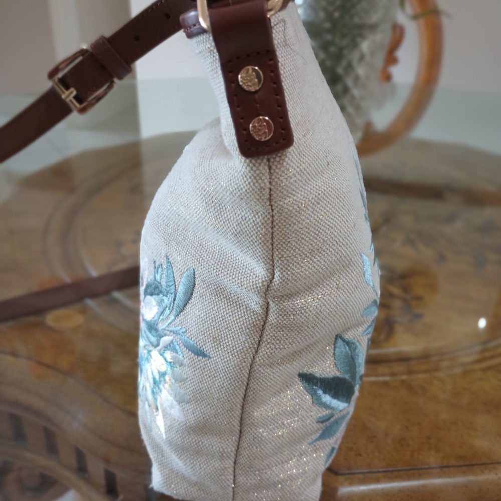 Tommy Bahama Beige Canvas Crossbody with Floral Embroidery and Brown Trim - Picture 4 of 9